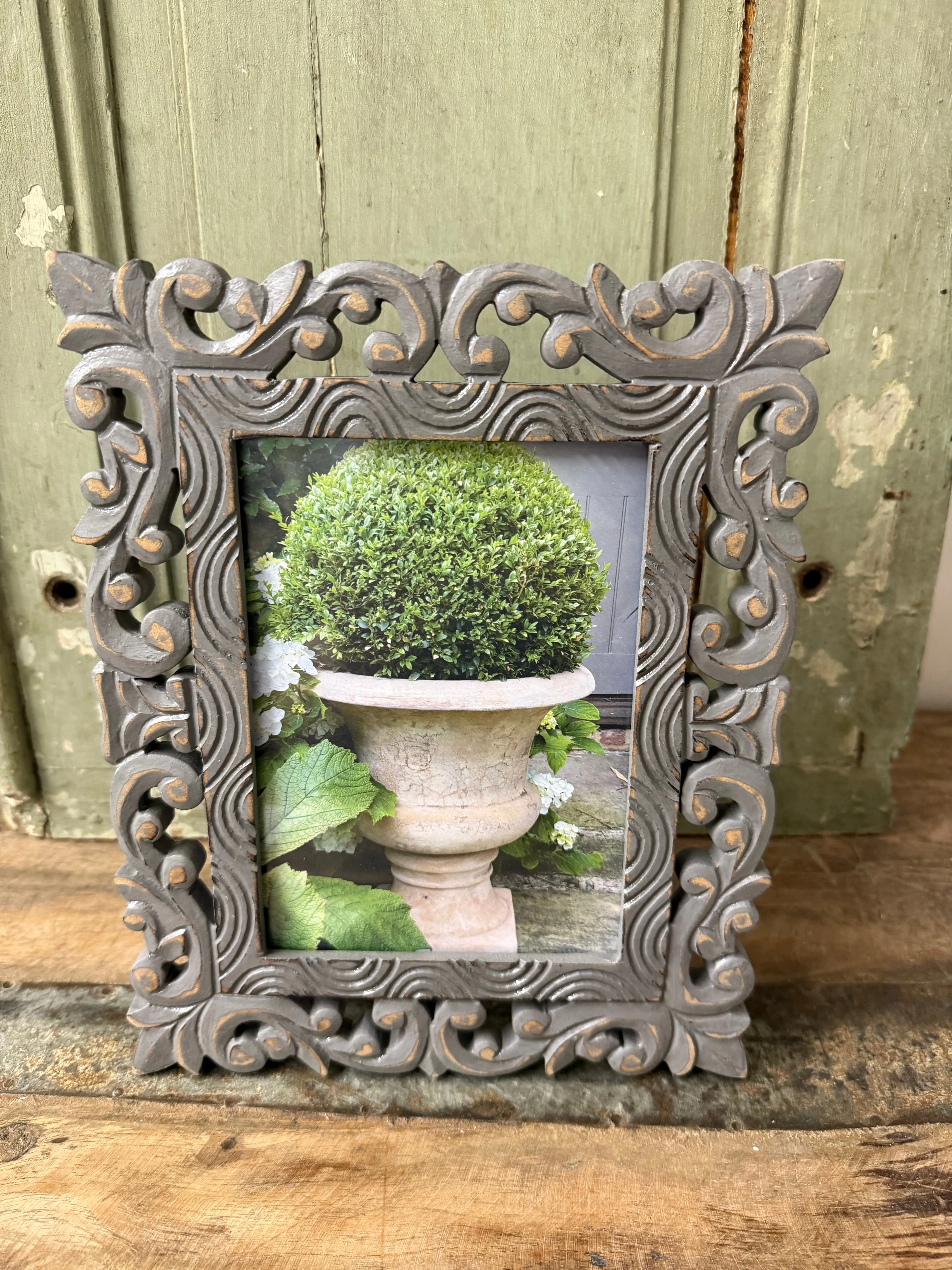 *OFFER* Grey Ornate Photo Frame