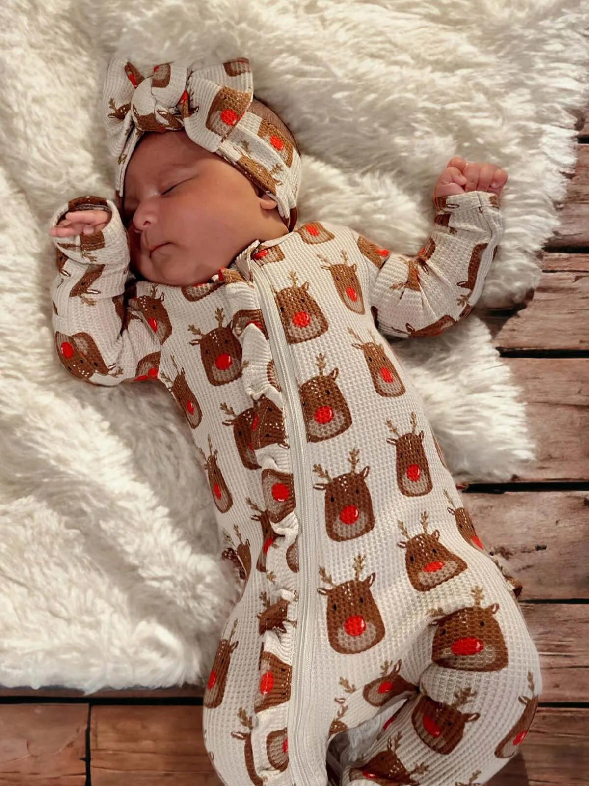 Organic Waffle Ruffle Zip Footie, Reindeer